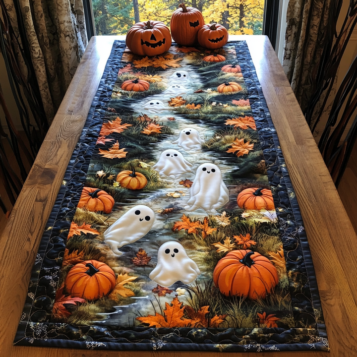 Fantômes dans la forêt d’automne – Chemin de table matelassé