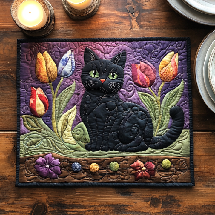 Chat noir et tulipes – Napperons matelassés
