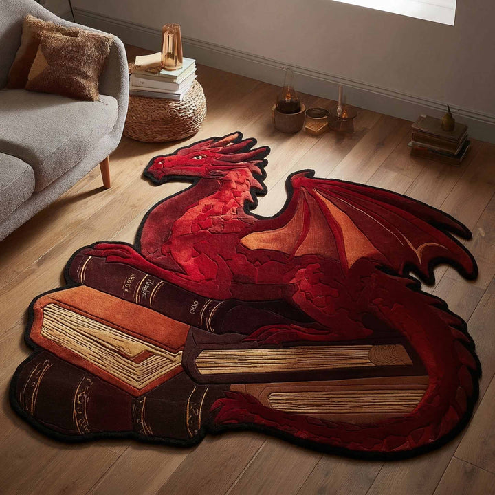 Dragon rouge sur une pile de livres – Tapis de forme originale