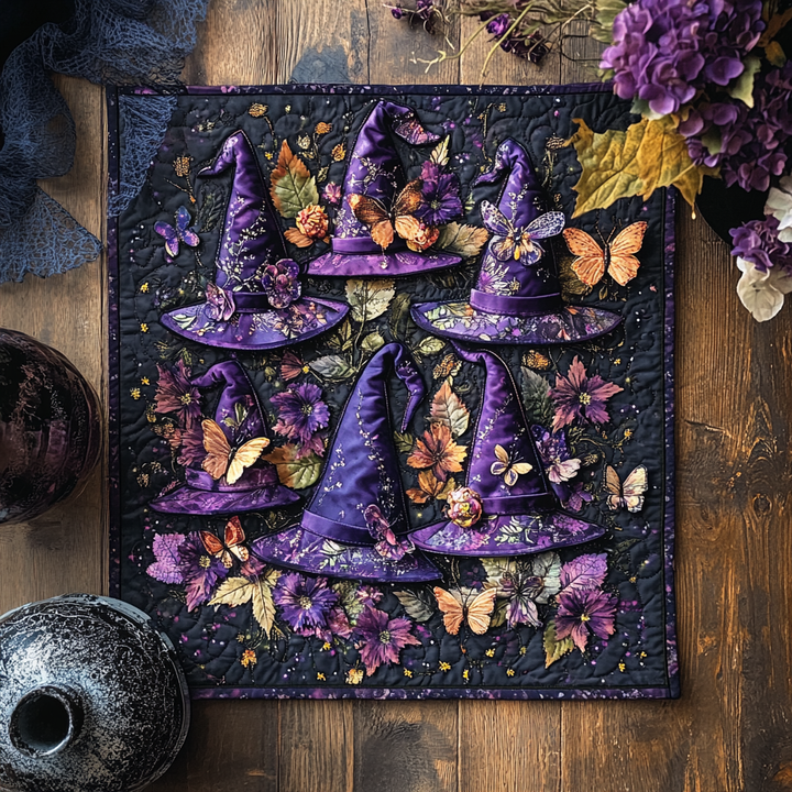 Chapeaux de sorcière et papillons – Napperons matelassés