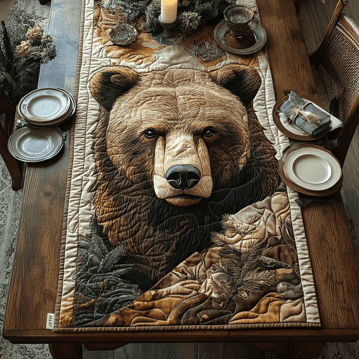 Ours de la forêt (5 motifs au choix) – Chemin de table matelassé