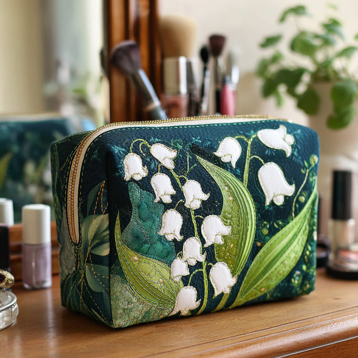 Muguet sur fond sapin – Trousse de maquillage matelassée