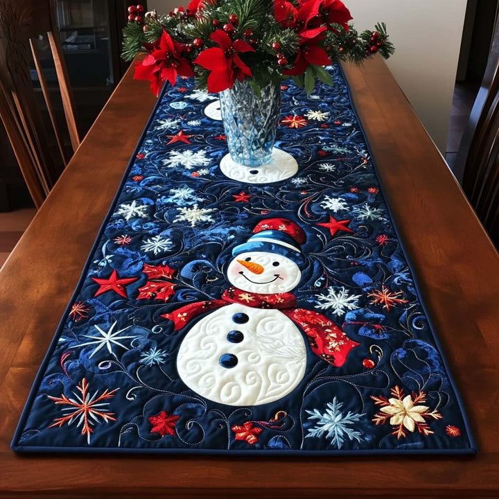 Bonhomme de neige sous les flocons – Chemin de table matelassé