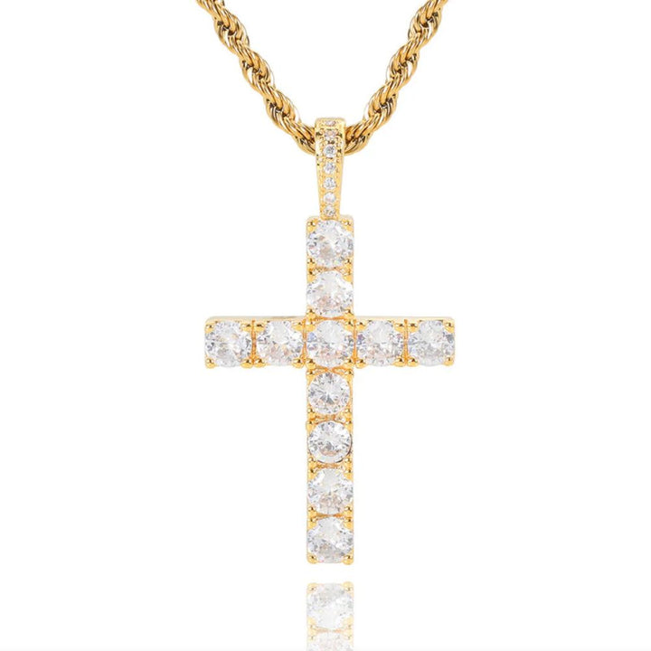 Collier classique avec croix en diamant