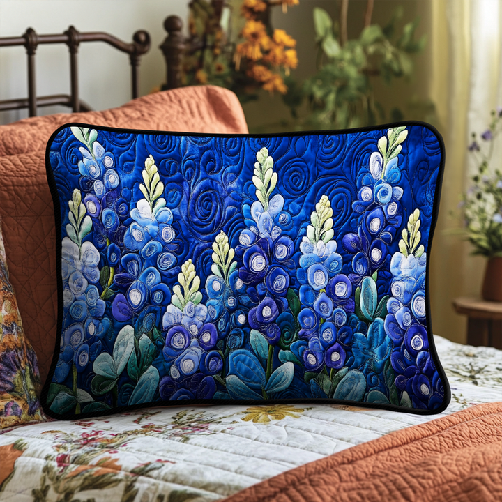 Lupins bleus en tourbillons – Taie d’oreiller matelassée
