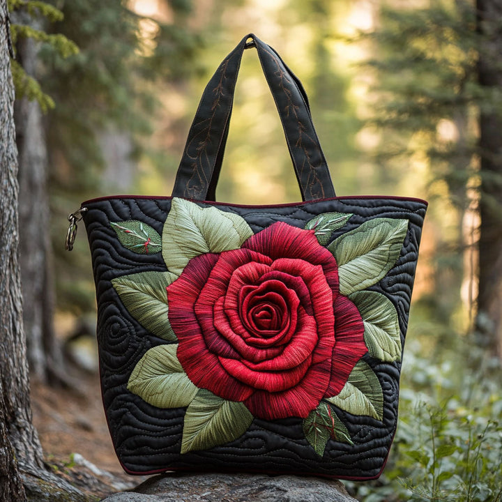 Rose rouge sur fond noir – Sac fourre-tout matelassé