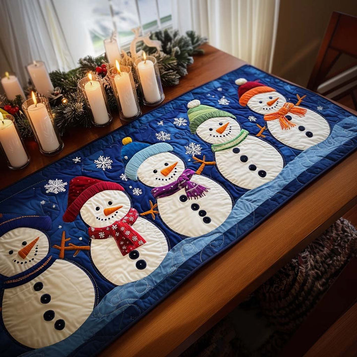 Bonshommes de neige souriants – Chemin de table matelassé