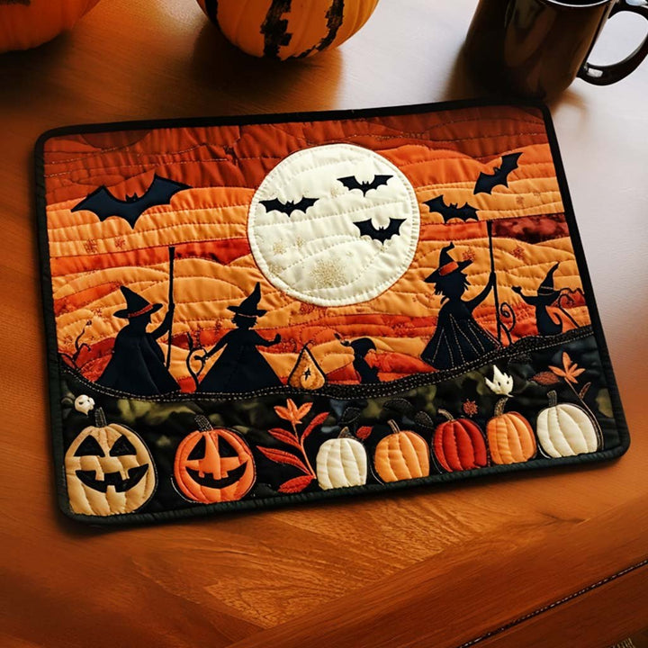 Sorcières sous la pleine lune orangée – Napperons matelassés