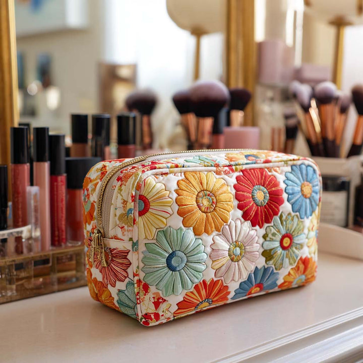 Pétales brillants – Trousse de maquillage matelassée