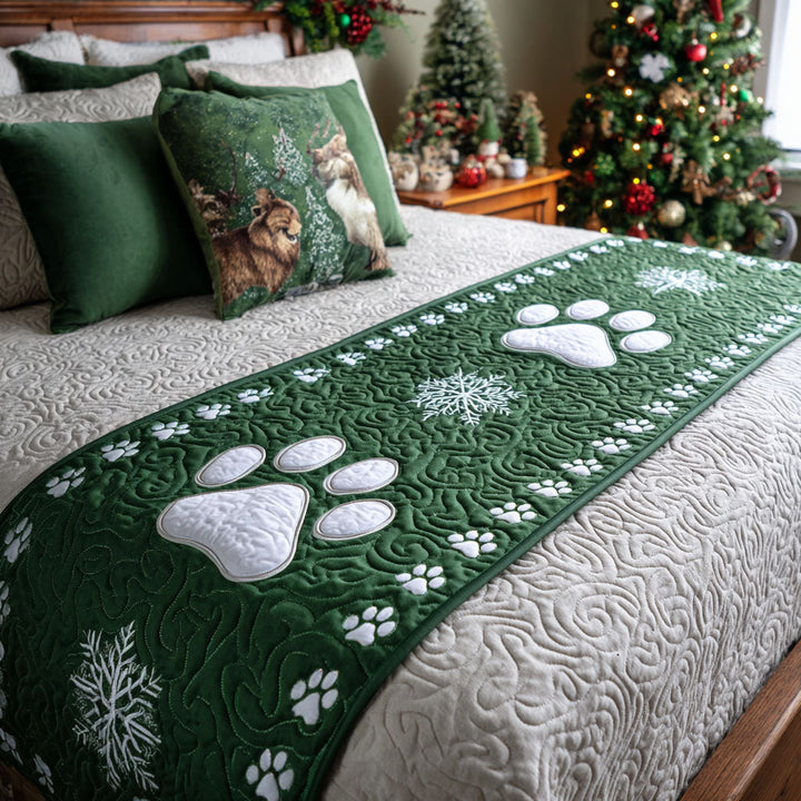 Empreintes de pattes dans la neige – Chemin de lit matelassé