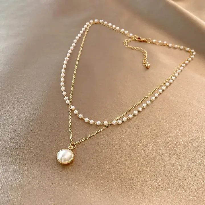Collier Élégant de Perles en Or